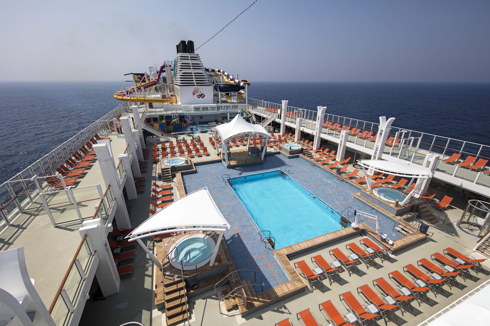 Main-Pool-Deck_6