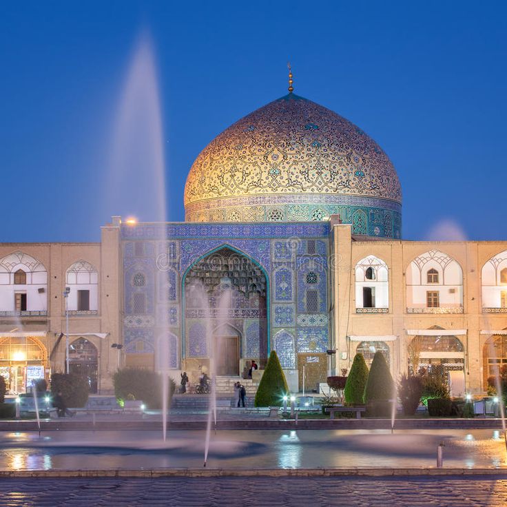 Sheikh Lotfollah Mosque at Naqhsh-e Jahan Square in Isfahan Stock Image – Image of islamic, islam_ 68905775